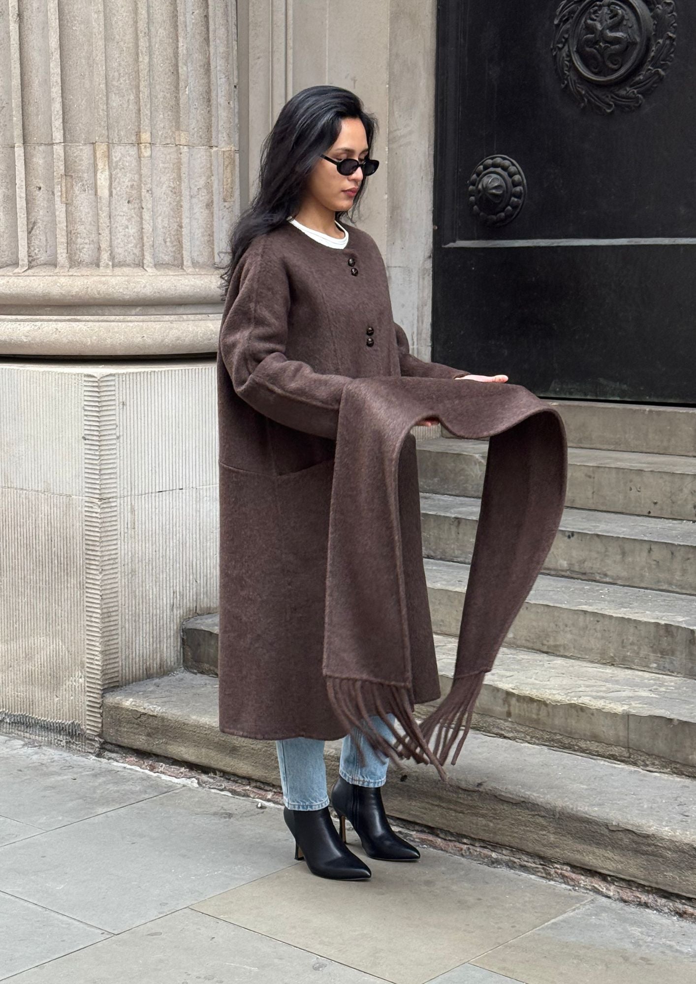 The Neighbour Coat - Brown