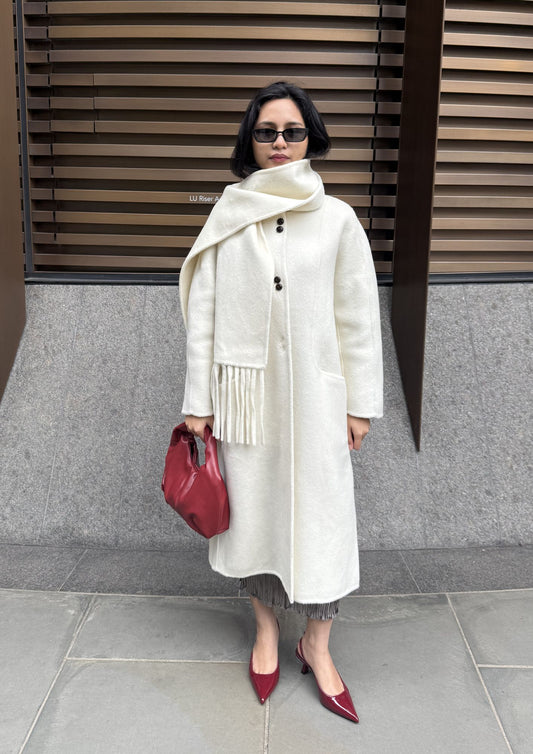 The Neighbour Coat - Off White