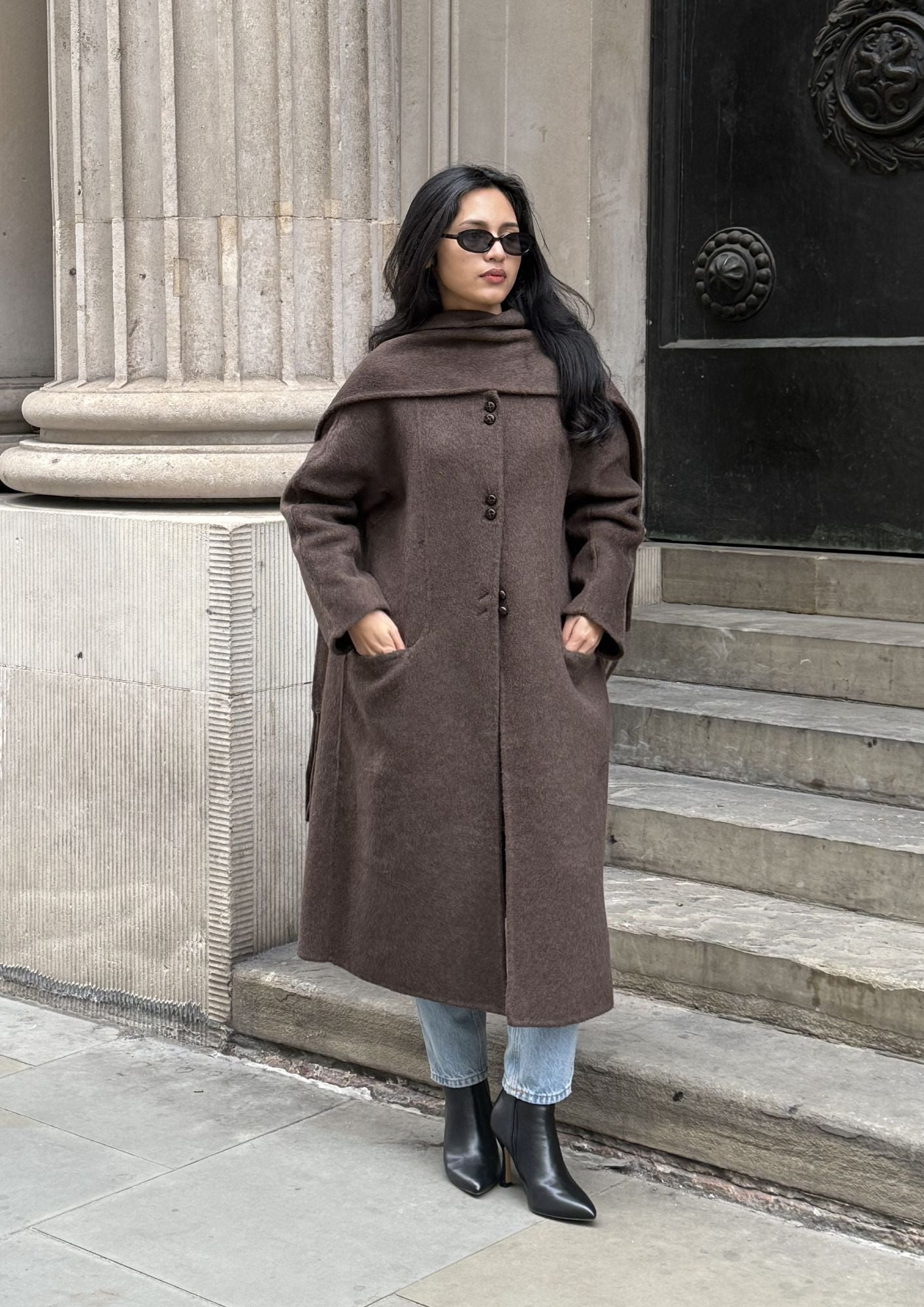The Neighbour Coat - Brown